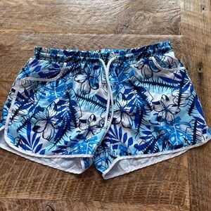 Women’s summer board shorts